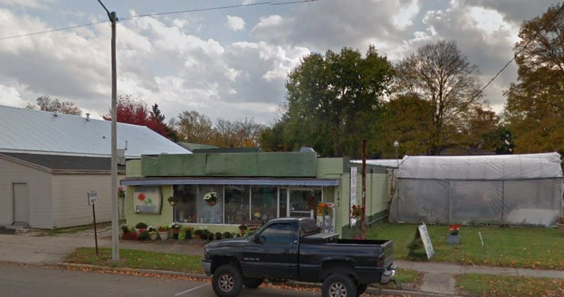 Macks Lunch - 2013 Strret View Of Building (newer photo)